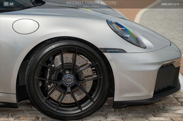 2025 Porsche 911 Targa 4 GTS