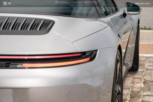 2025 Porsche 911 Targa 4 GTS