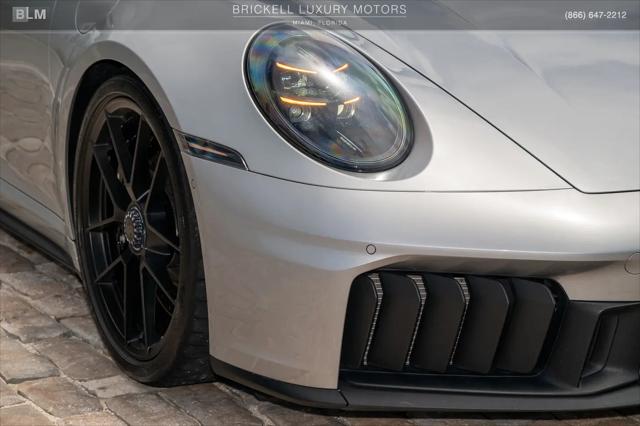 2025 Porsche 911 Targa 4 GTS