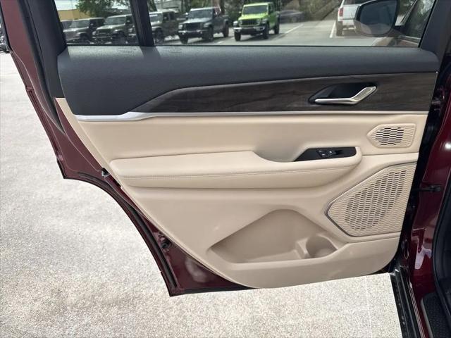 2026 Jeep Grand Cherokee L Limited 4x2