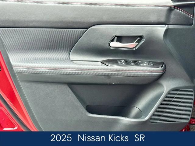2025 Nissan Kicks SR FWD