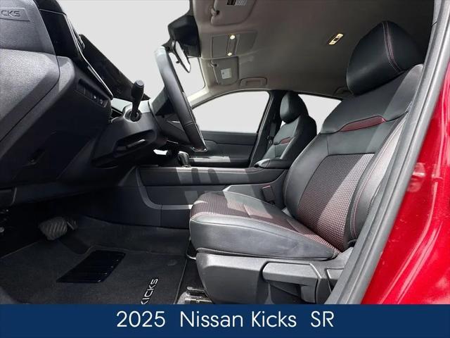 2025 Nissan Kicks SR FWD
