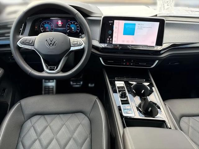 2026 Volkswagen Atlas Cross Sport SEL Premium R-Line