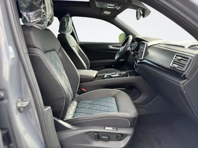 2026 Volkswagen Atlas Cross Sport SEL Premium R-Line