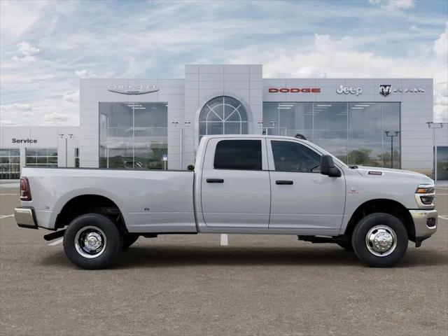 2026 Ram 3500 Tradesman Crew Cab 4x4 8' Box