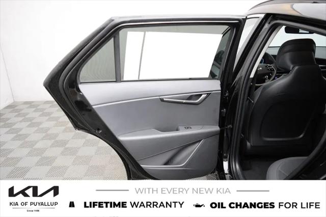 2026 Kia Niro LX