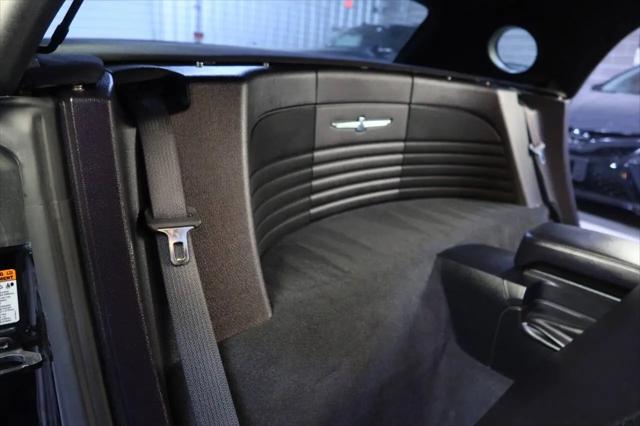 2004 Ford Thunderbird Deluxe