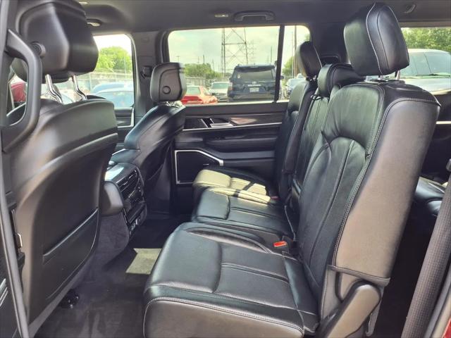 2022 Jeep Wagoneer Series III 4x2