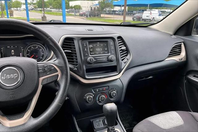 2015 Jeep Cherokee Sport