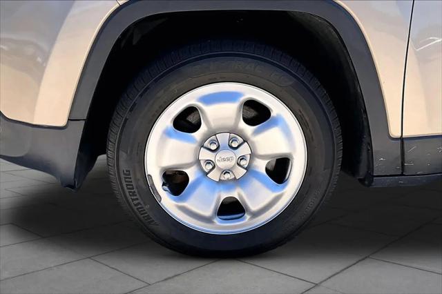2015 Jeep Cherokee Sport