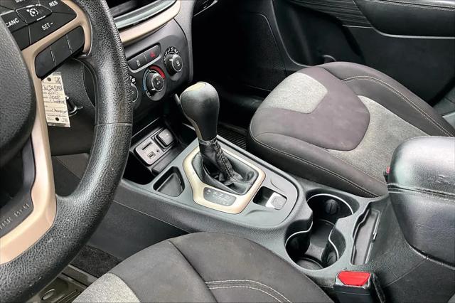2015 Jeep Cherokee Sport