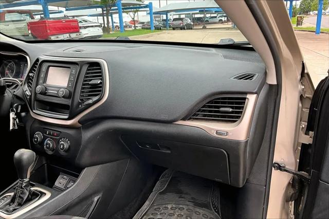 2015 Jeep Cherokee Sport
