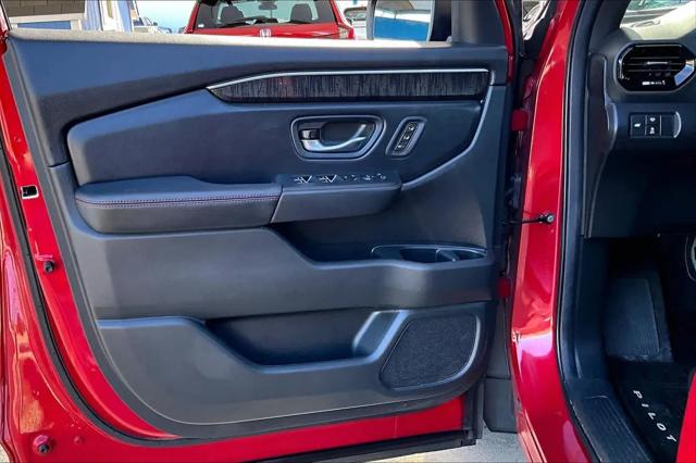 2025 Honda Pilot Black Edition