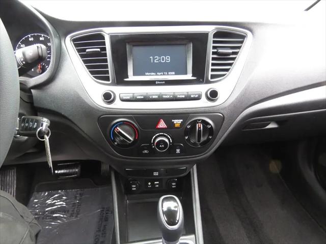 2022 Hyundai Accent SE