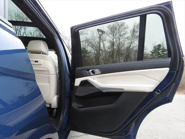 2019 BMW X7 xDrive50i