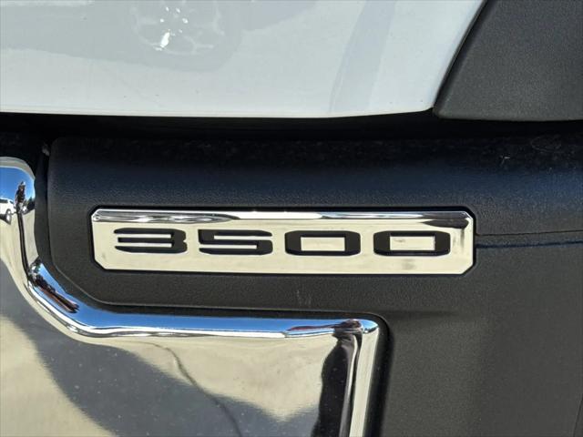 2026 GMC Sierra 3500HD Pro