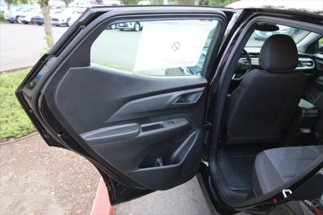 2027 Chevrolet Bolt LT FWD