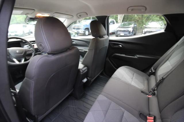 2027 Chevrolet Bolt LT FWD