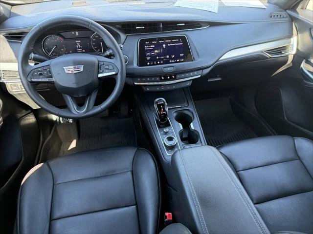 2022 Cadillac XT4 AWD Premium Luxury