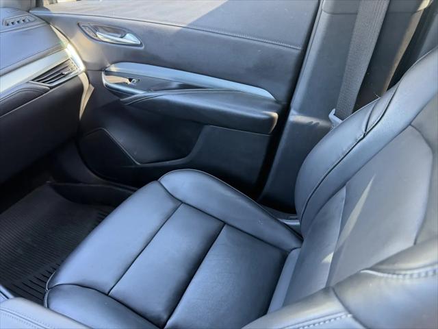 2022 Cadillac XT4 AWD Premium Luxury