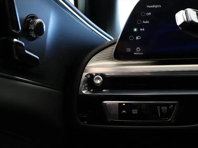2024 Cadillac iQ Sport w/1SF