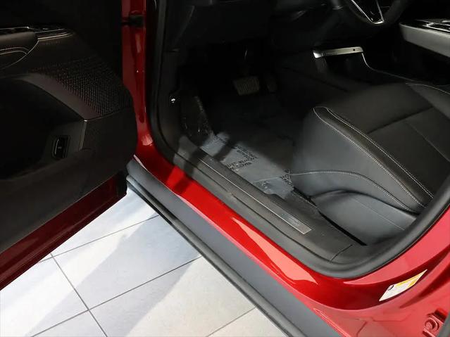 2024 Cadillac iQ Sport w/1SF