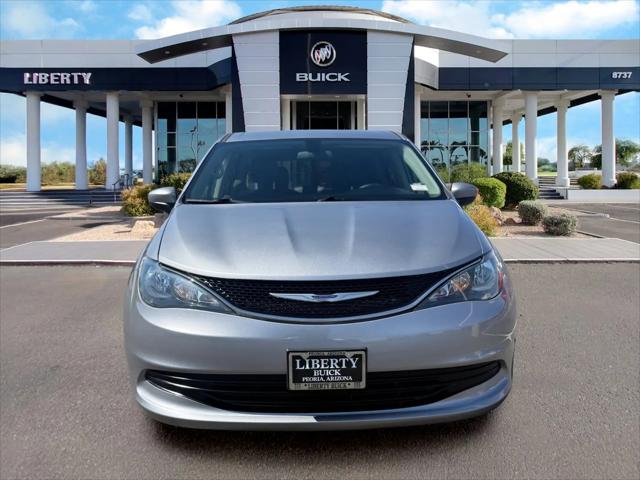 2020 Chrysler Voyager LX