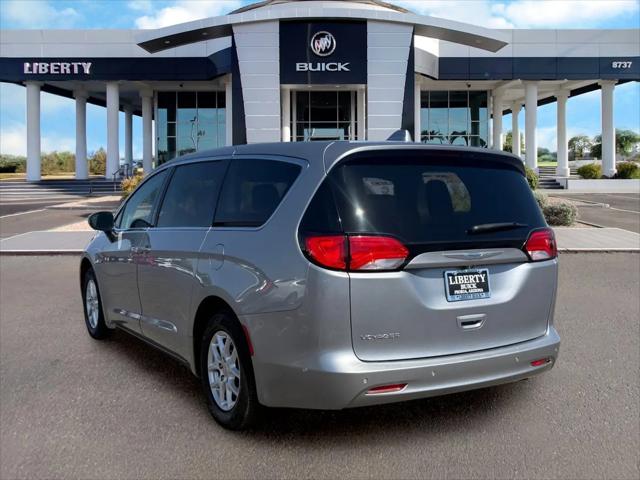2020 Chrysler Voyager LX