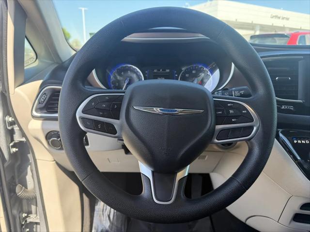 2020 Chrysler Voyager LX