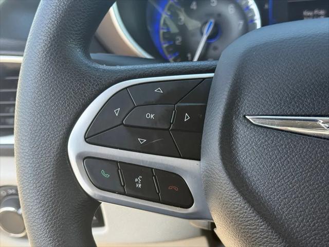 2020 Chrysler Voyager LX