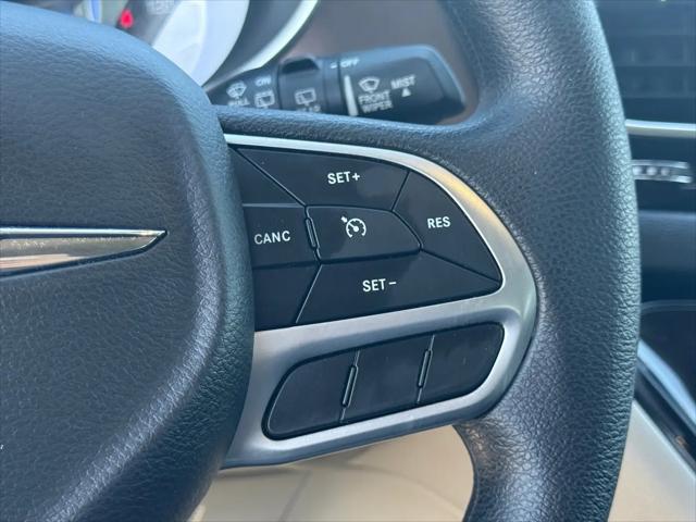2020 Chrysler Voyager LX