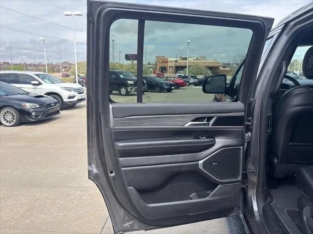 2023 Jeep Wagoneer Series III 4x4