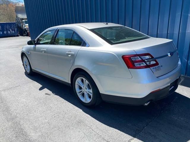 2016 Ford Taurus SEL