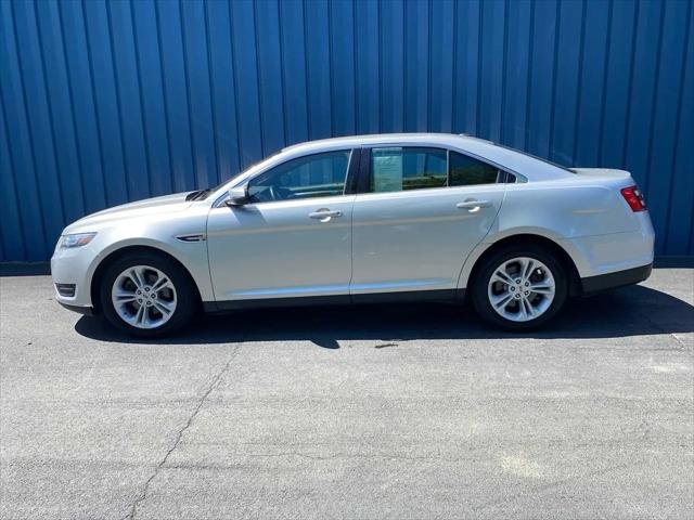 2016 Ford Taurus SEL