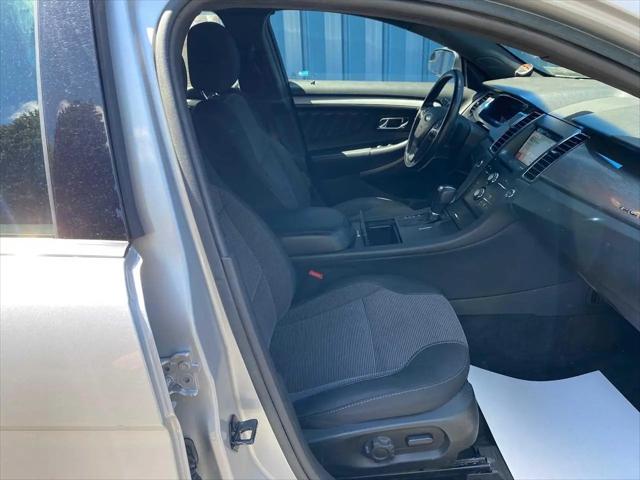 2016 Ford Taurus SEL