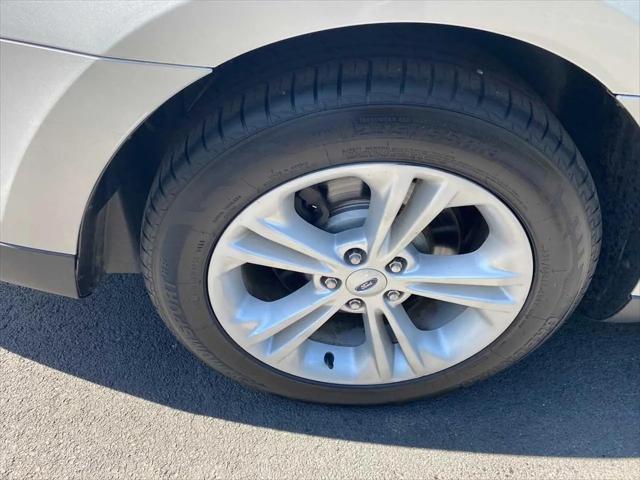2016 Ford Taurus SEL