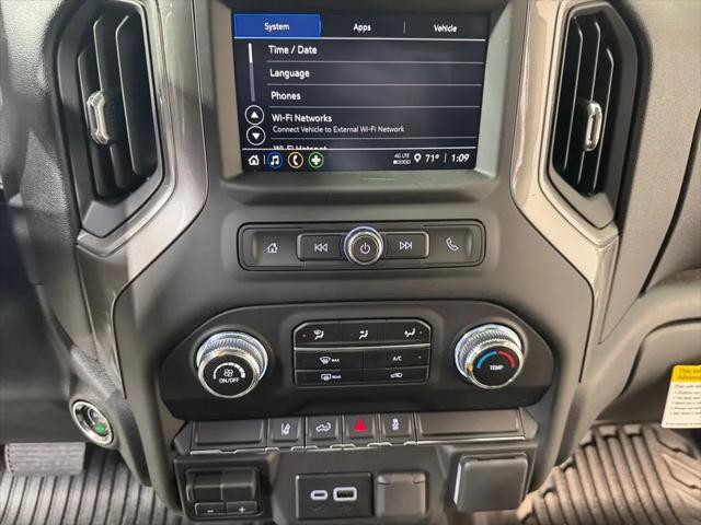 2026 GMC Sierra 2500HD Crew Cab, Standard Bed, Pro, 4WD