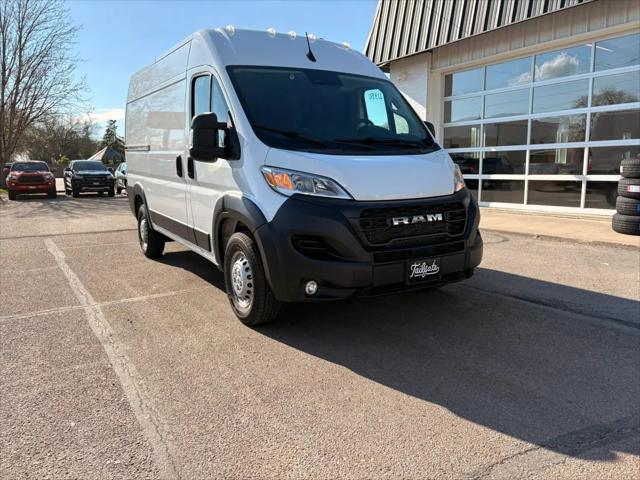 2025 Ram ProMaster 2500 Cargo Van Tradesman High Roof 136" WB w/Pass Seat