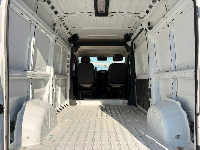 2025 Ram ProMaster 2500 Cargo Van Tradesman High Roof 136" WB w/Pass Seat