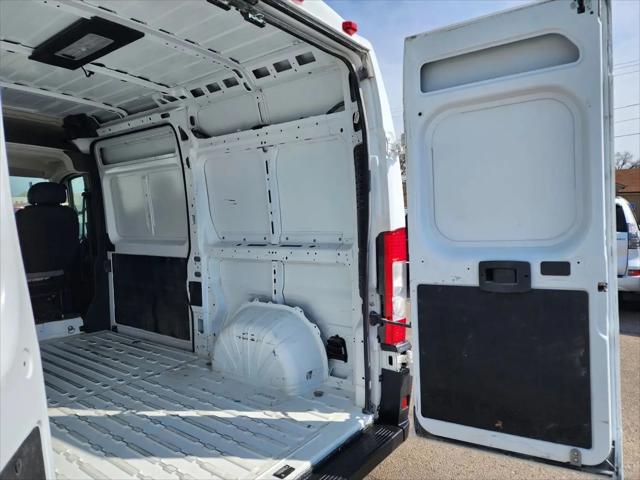 2025 Ram ProMaster 2500 Cargo Van Tradesman High Roof 136" WB w/Pass Seat