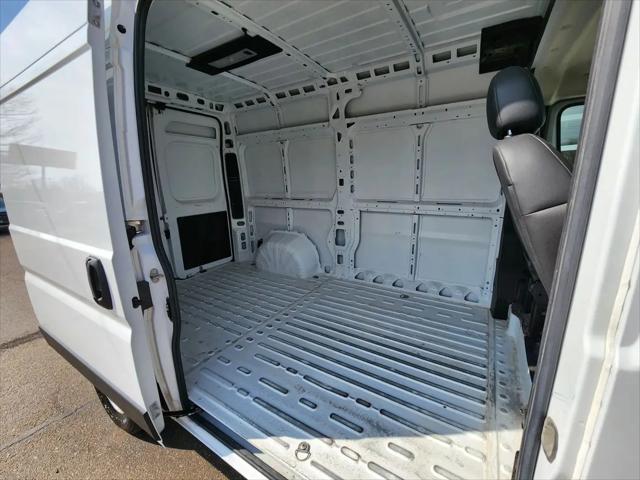 2025 Ram ProMaster 2500 Cargo Van Tradesman High Roof 136" WB w/Pass Seat