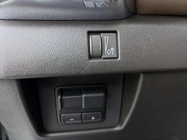 2025 GMC Canyon 4WD Denali