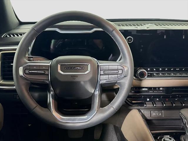 2025 GMC Canyon 4WD Denali