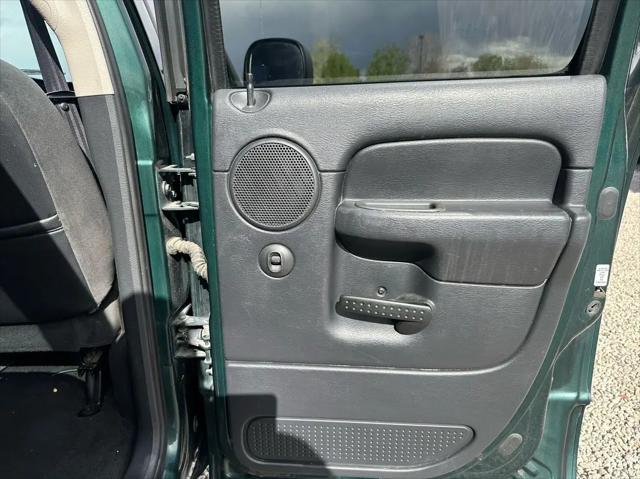 2002 Dodge Ram 1500 Base