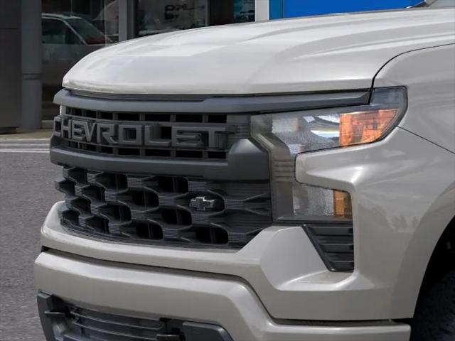 2026 Chevrolet Silverado 1500 4WD Crew Cab Short Bed Custom