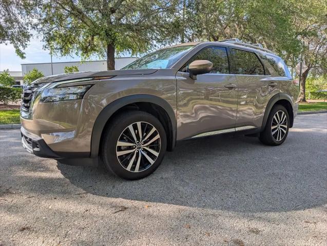 2025 Nissan Pathfinder Platinum 4WD