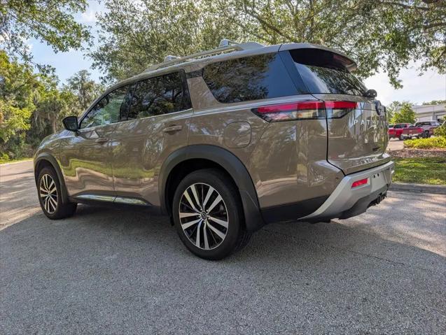 2025 Nissan Pathfinder Platinum 4WD