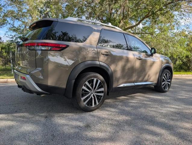 2025 Nissan Pathfinder Platinum 4WD