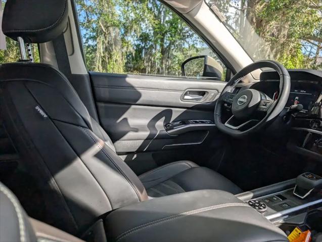 2025 Nissan Pathfinder Platinum 4WD