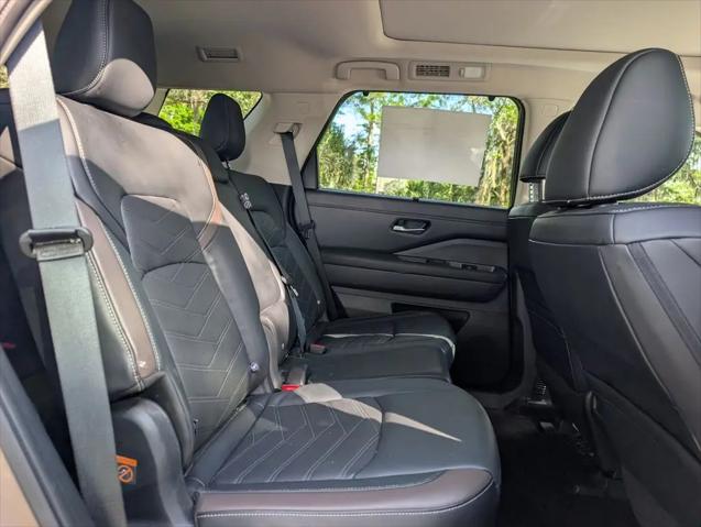 2025 Nissan Pathfinder Platinum 4WD